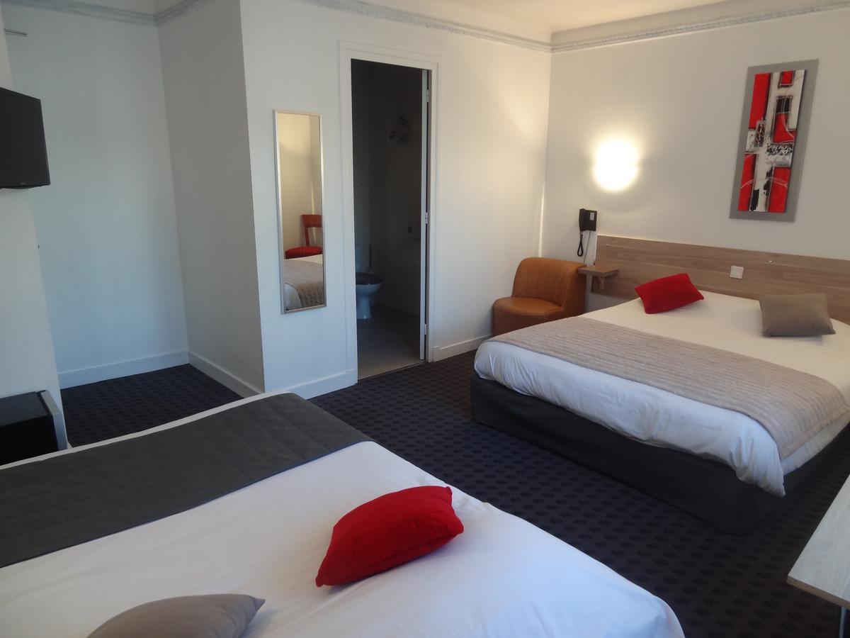Les Ambassadeurs Hotel แซ็งต์-ชามงด์ ภายนอก รูปภาพ